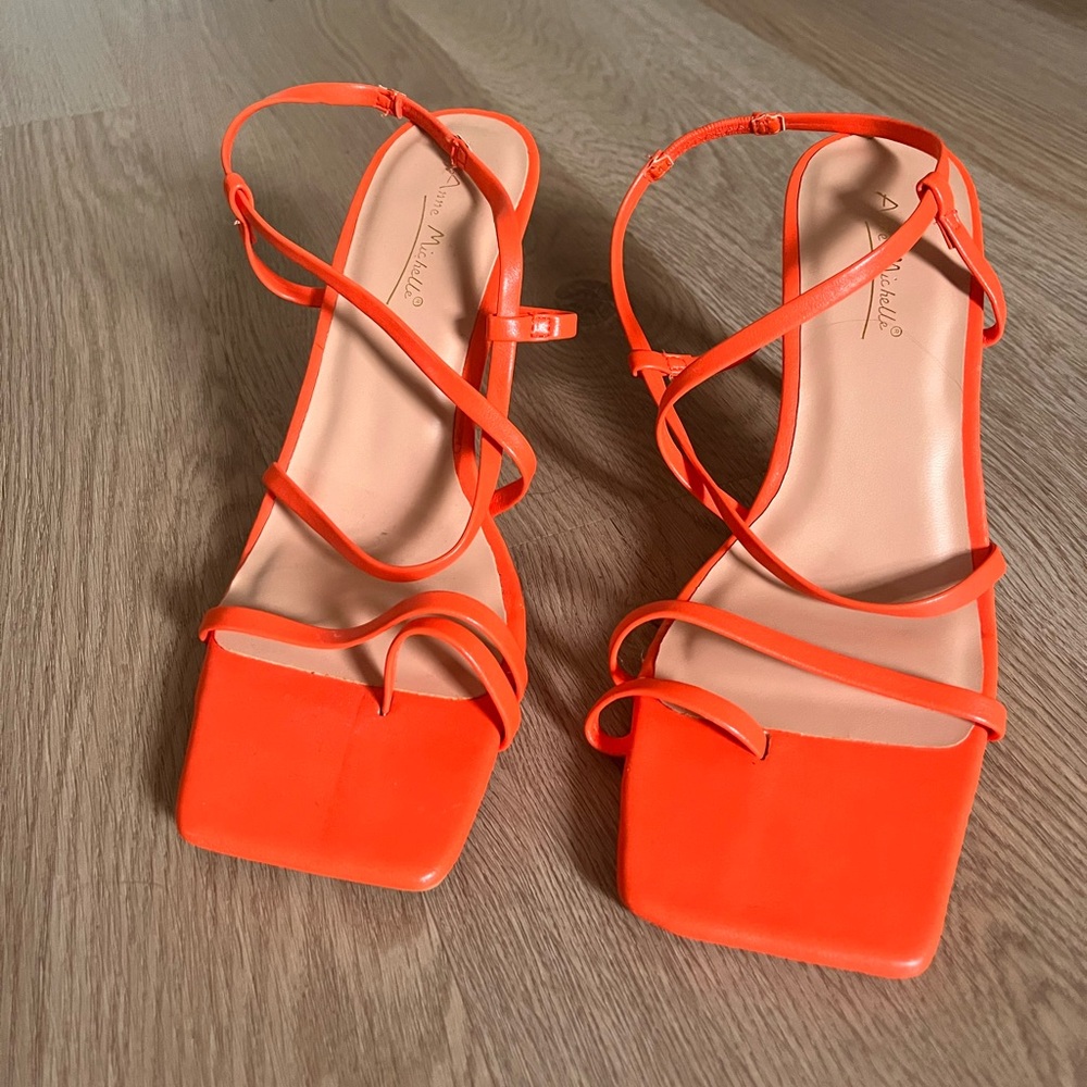Anne Michelle Square Toe Kitten Heel